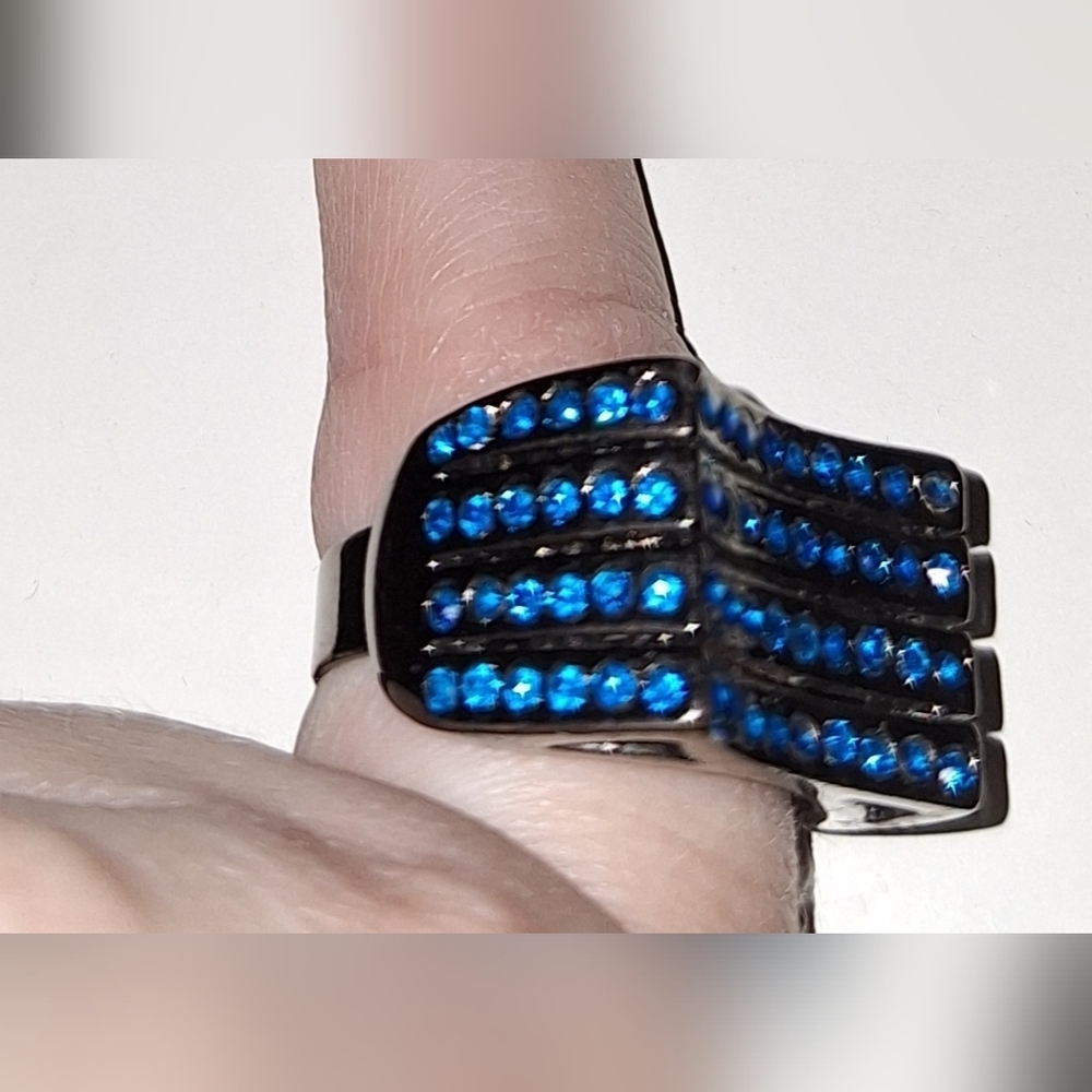 Adjustable Gun Metal Blue Rhinestone Ring - Picture 3 of 5